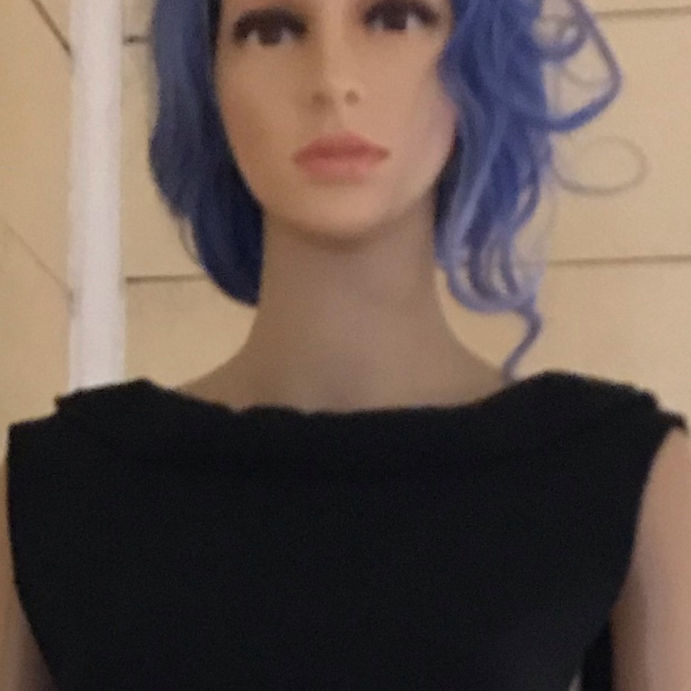 sfera ~ backless little black dress - Picture 7 of 8